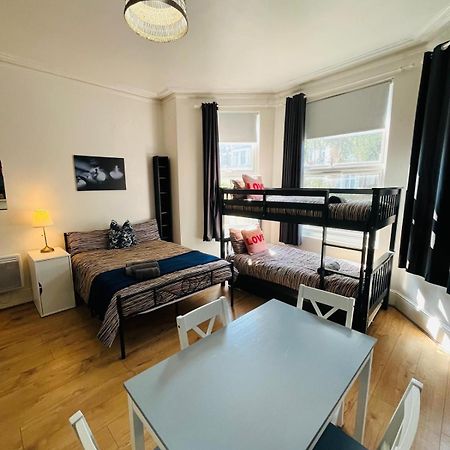Wonderful Fully-Equipped Studio Near Central London 8 エクステリア 写真